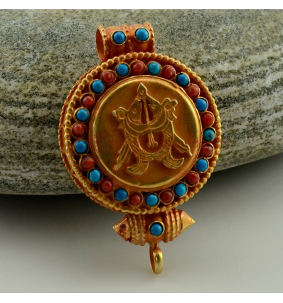 Fine Quality Tibetan Buddhis Gold Plated Silver Ghau Gau Prayer Box Pendant.