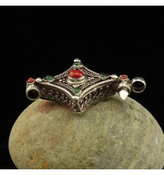 Fine Quality Tibetan Buddhist Silver with Coral and Emerald Stones Ghau / Pendant / Prayer Box